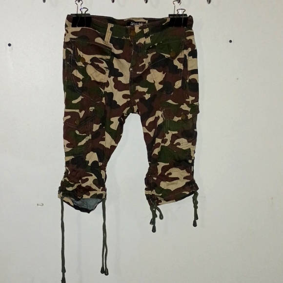 derotchild Pants - Camoflague army cargo dance style shorts